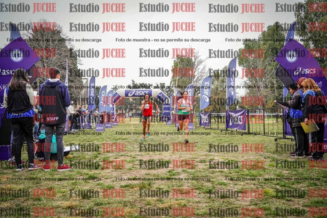 Fotos de la llegada del cross de 6000 m