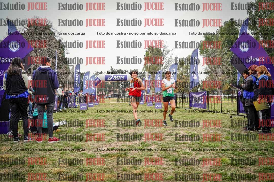 Fotos de la llegada del cross de 6000 m