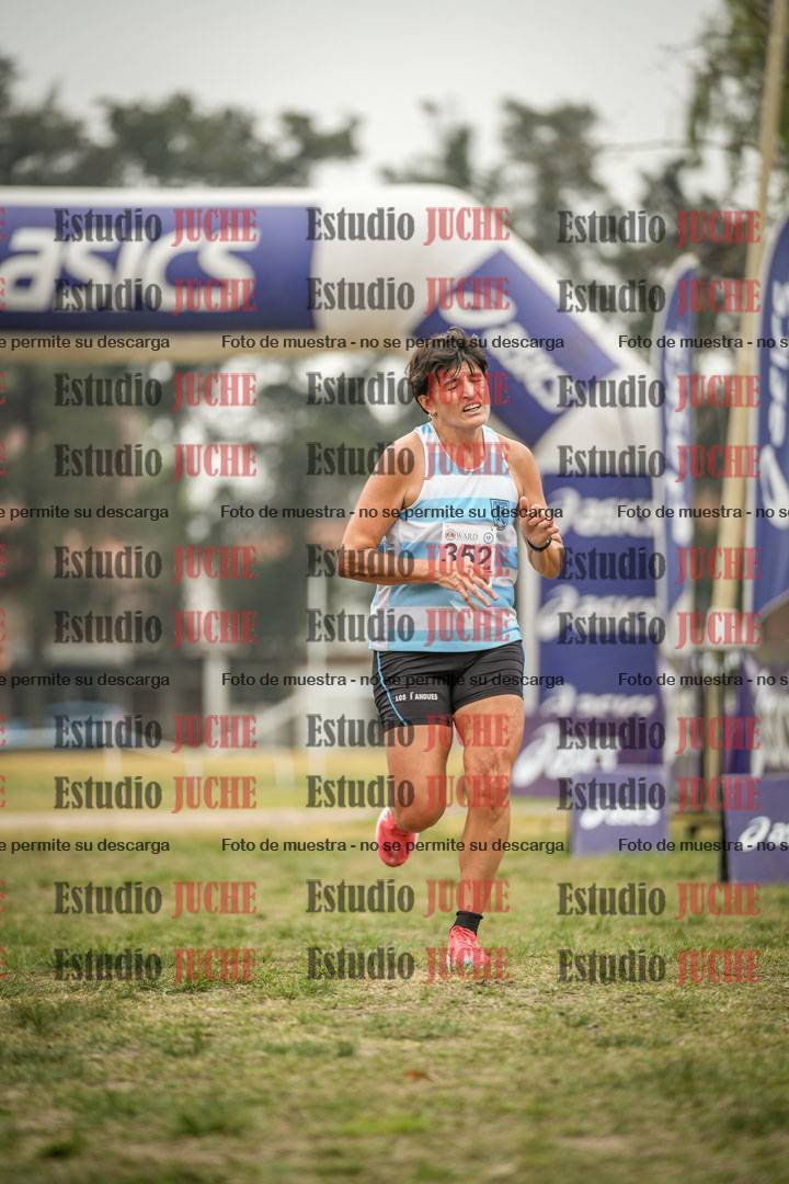 Fotos de la llegada del cross de 6000 m