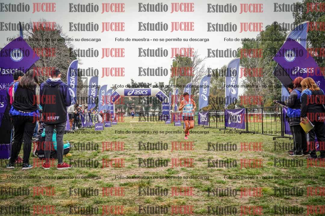 Fotos de la llegada del cross de 6000 m