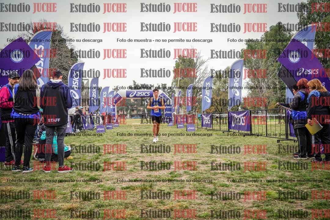 Fotos de la llegada del cross de 6000 m