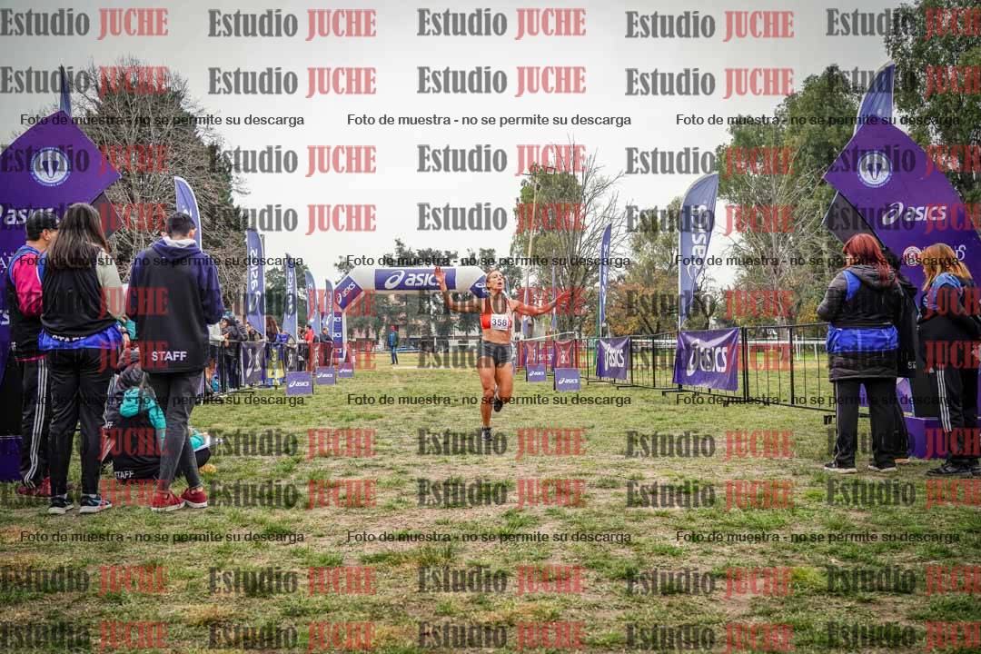 Fotos de la llegada del cross de 6000 m