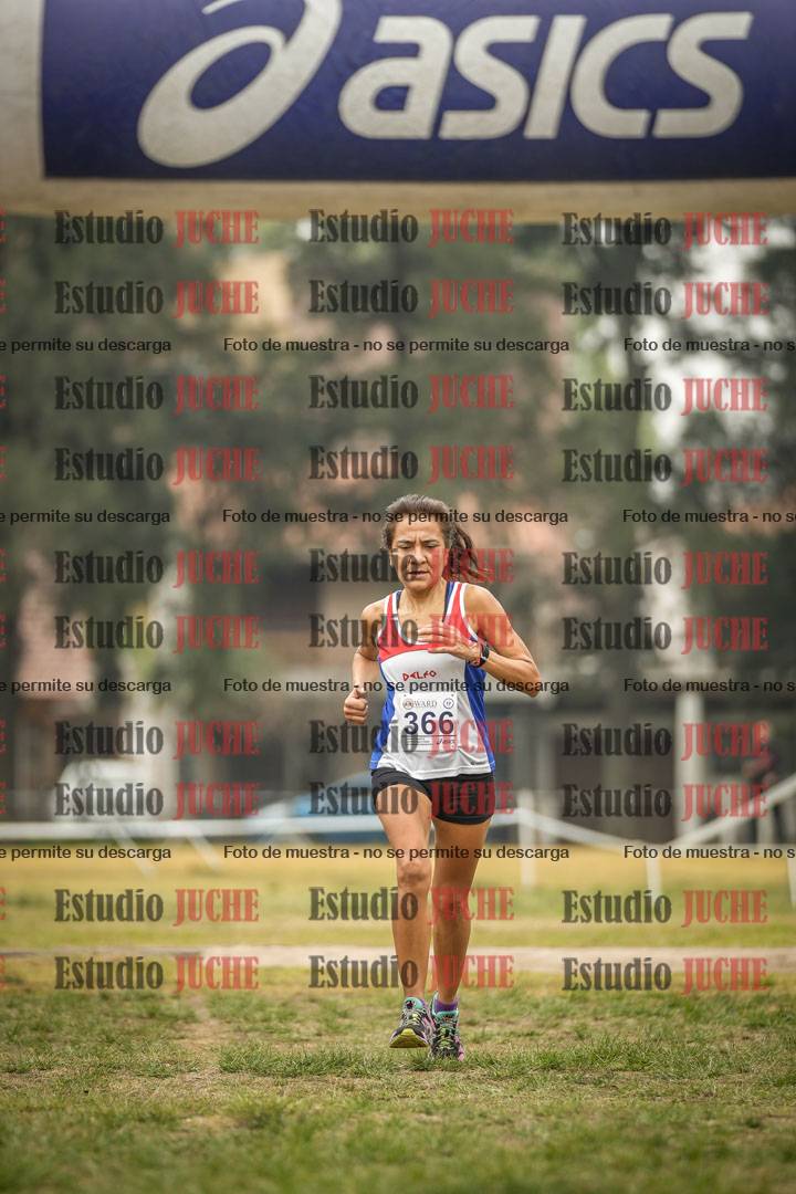 Fotos de la llegada del cross de 6000 m
