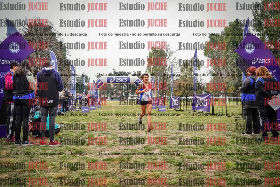 Fotos de la llegada del cross de 6000 m