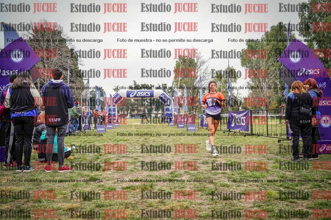 Fotos de la llegada del cross de 6000 m