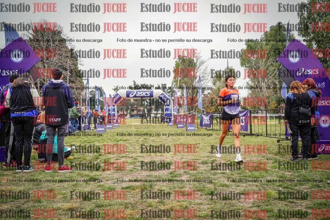 Fotos de la llegada del cross de 6000 m