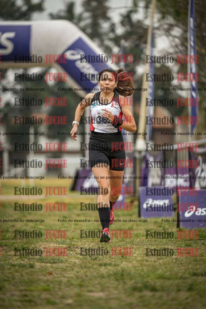 Fotos de la llegada del cross de 6000 m