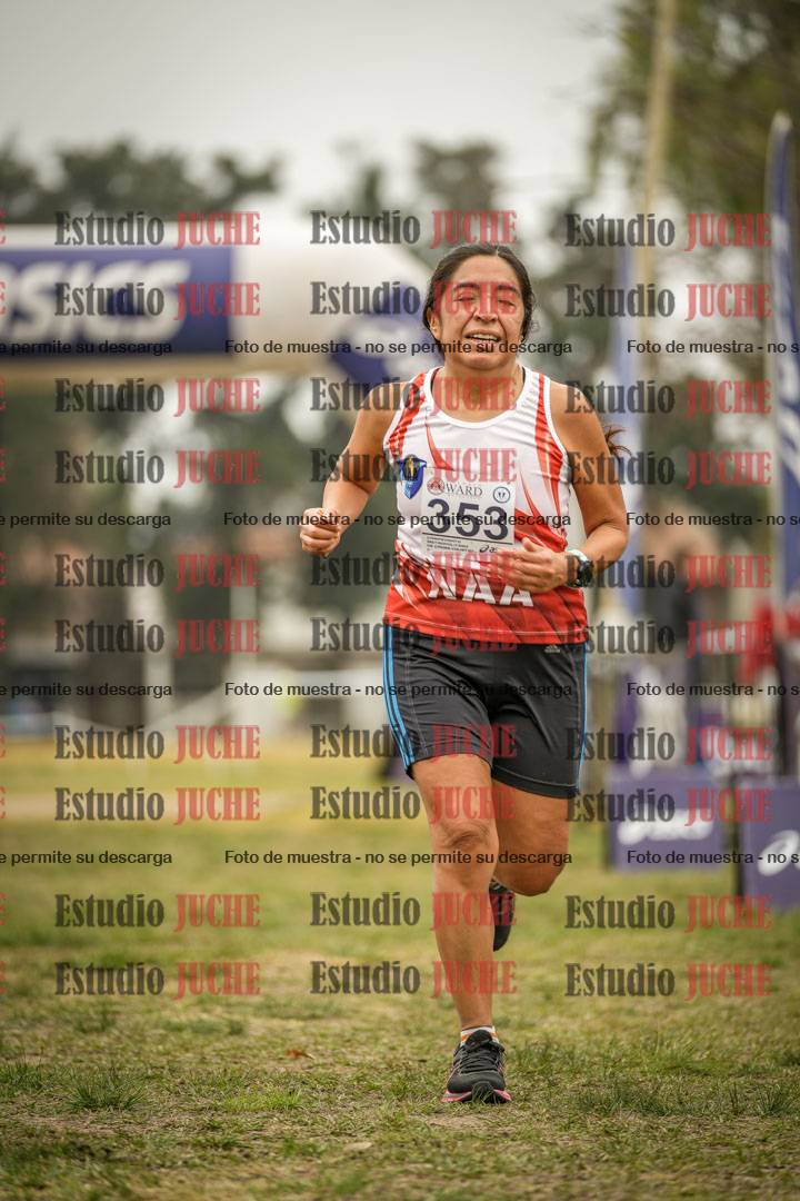 Fotos de la llegada del cross de 6000 m