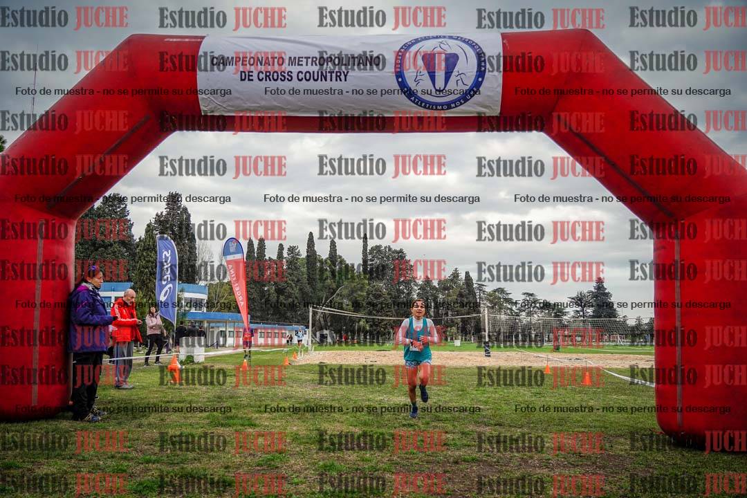 Fotos de la llegada del cross de 4000 m - mujeres