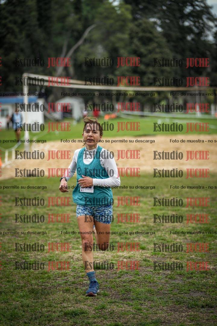 Fotos de la llegada del cross de 4000 m - mujeres