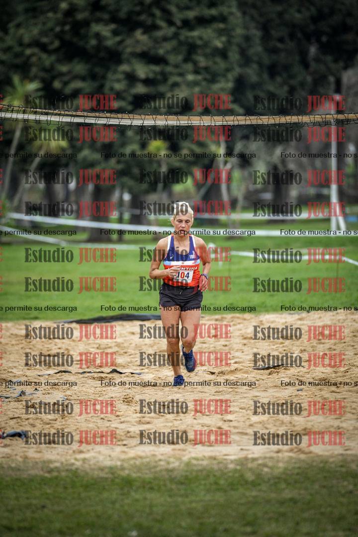 Fotos de la llegada del cross de 4000 m - mujeres