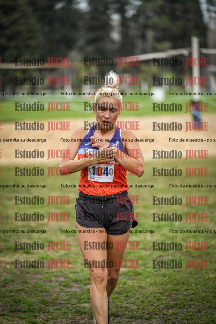 Fotos de la llegada del cross de 4000 m - mujeres