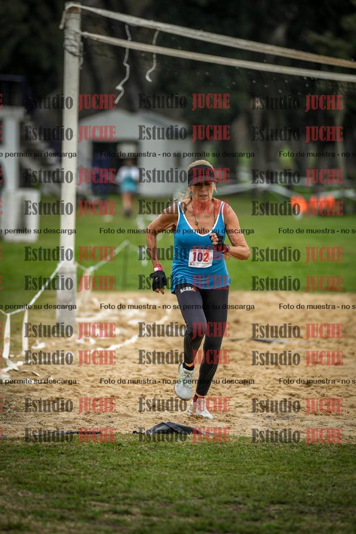 Fotos de la llegada del cross de 4000 m - mujeres