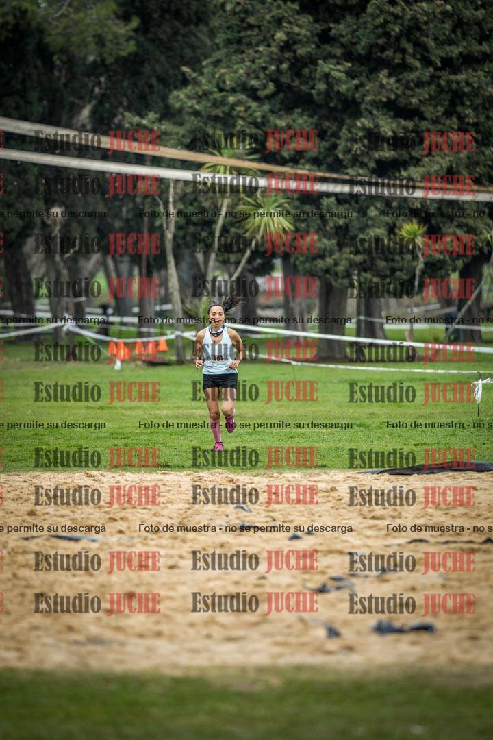 Fotos de la llegada del cross de 4000 m - mujeres
