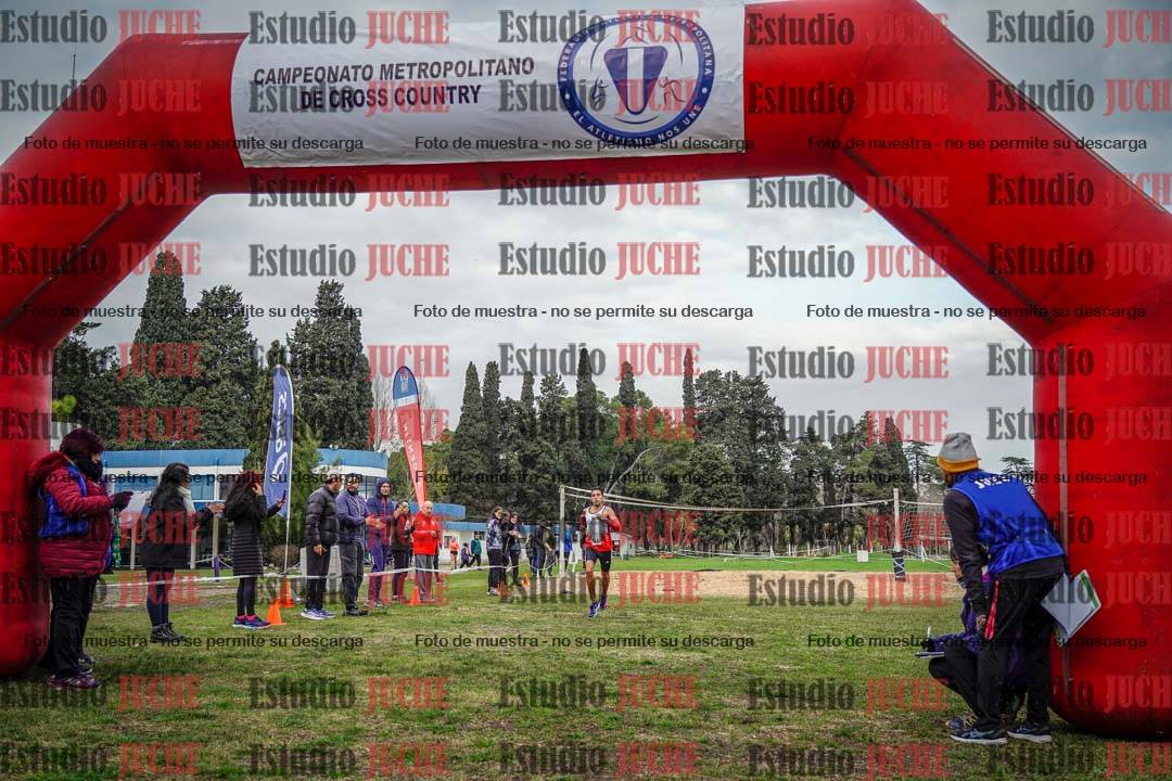 Fotos de la llegada del cross de 4000 m - varones