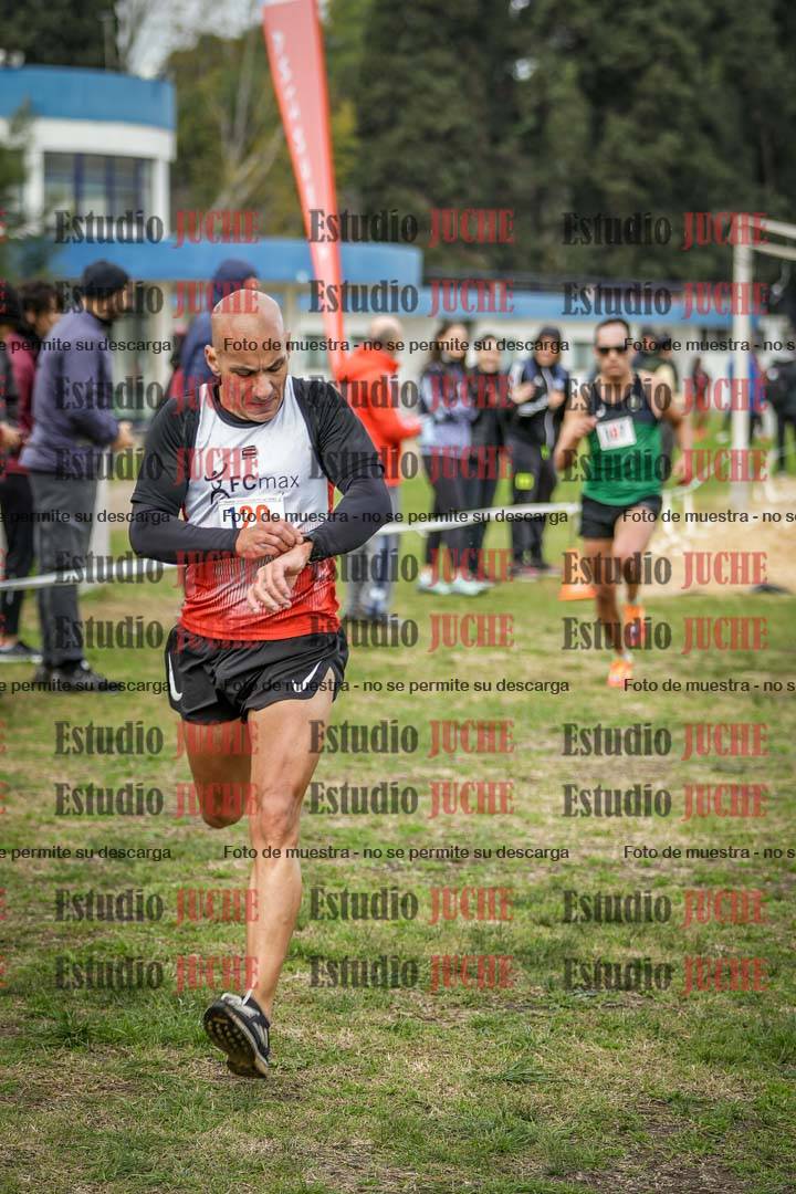 Fotos de la llegada del cross de 4000 m - varones
