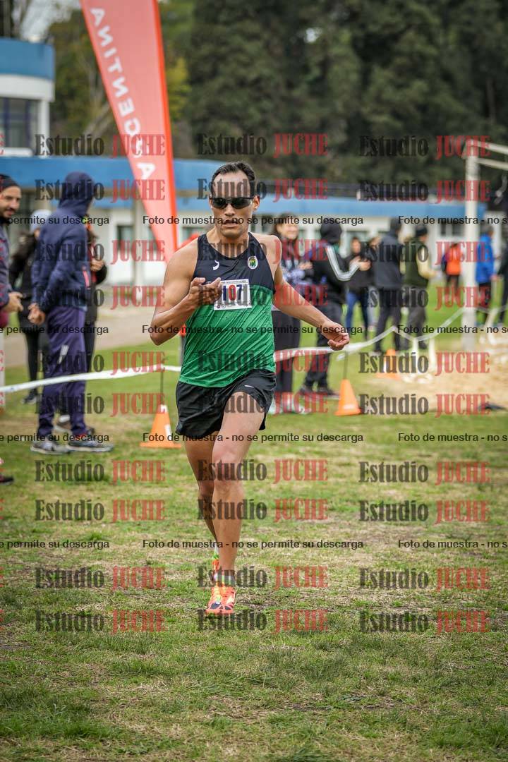 Fotos de la llegada del cross de 4000 m - varones