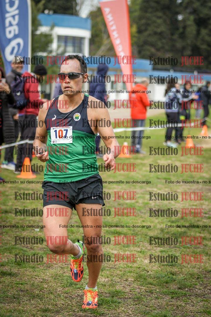 Fotos de la llegada del cross de 4000 m - varones