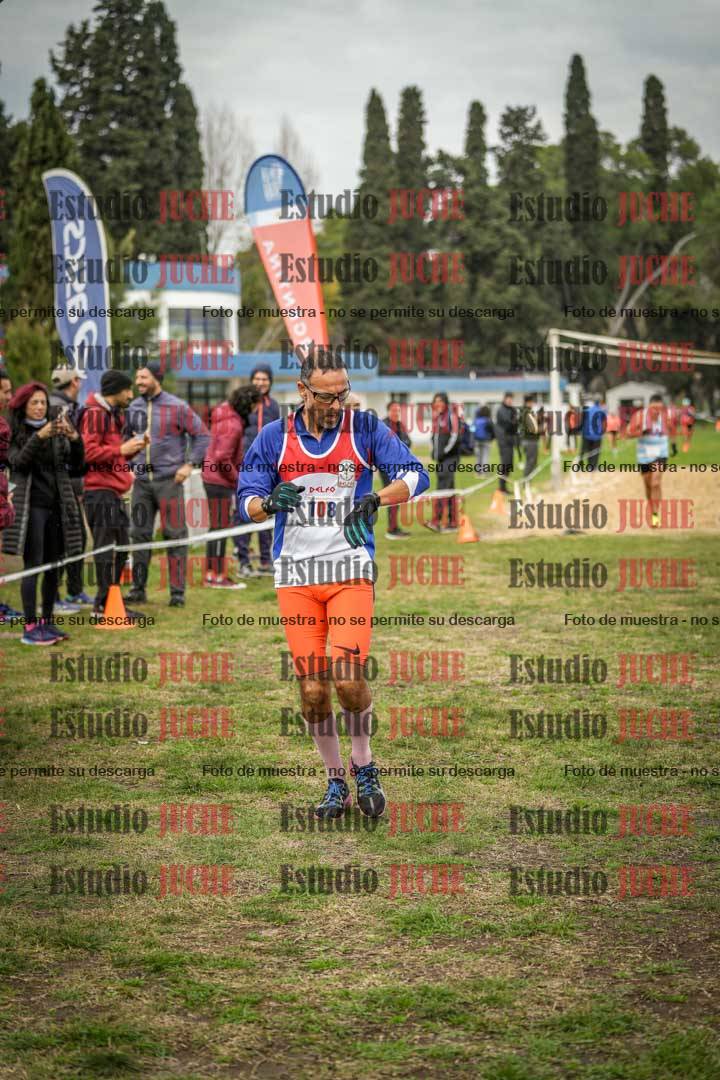 Fotos de la llegada del cross de 4000 m - varones