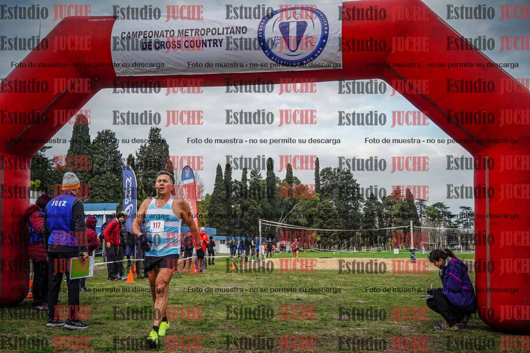 Fotos de la llegada del cross de 4000 m - varones