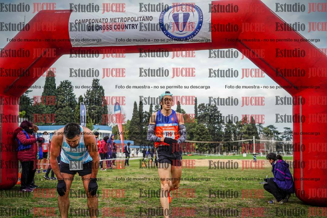 Fotos de la llegada del cross de 4000 m - varones