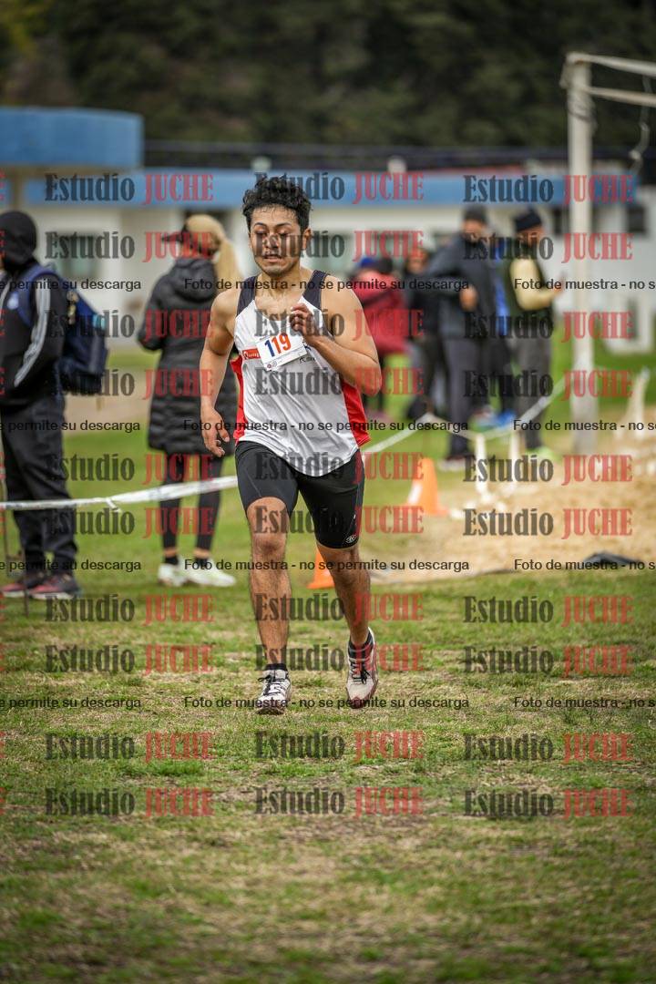 Fotos de la llegada del cross de 4000 m - varones