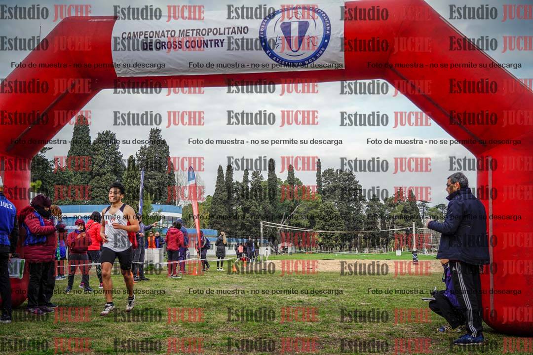 Fotos de la llegada del cross de 4000 m - varones
