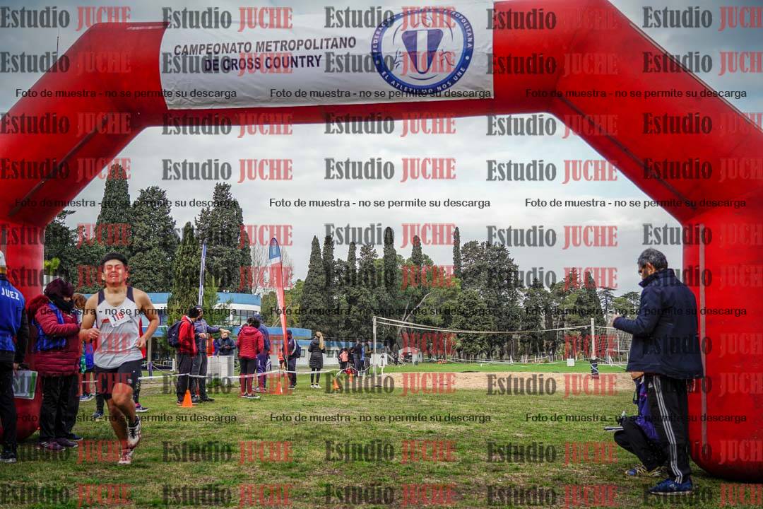 Fotos de la llegada del cross de 4000 m - varones