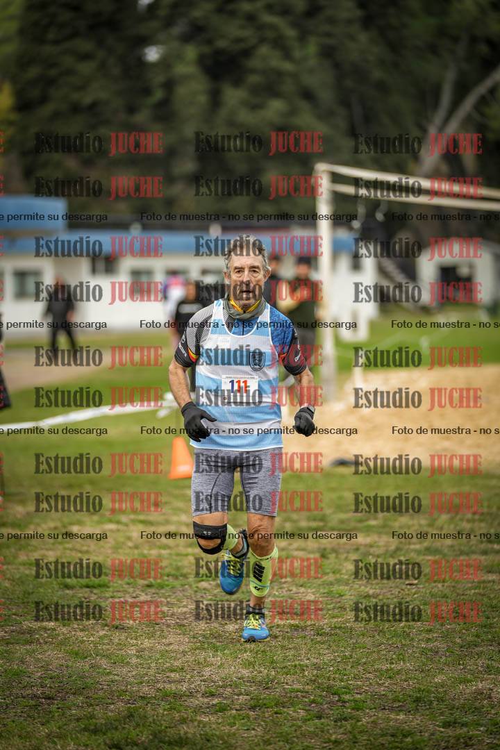 Fotos de la llegada del cross de 4000 m - varones