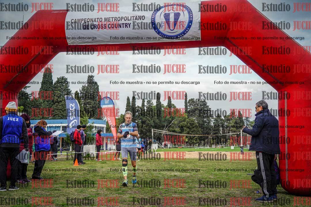 Fotos de la llegada del cross de 4000 m - varones
