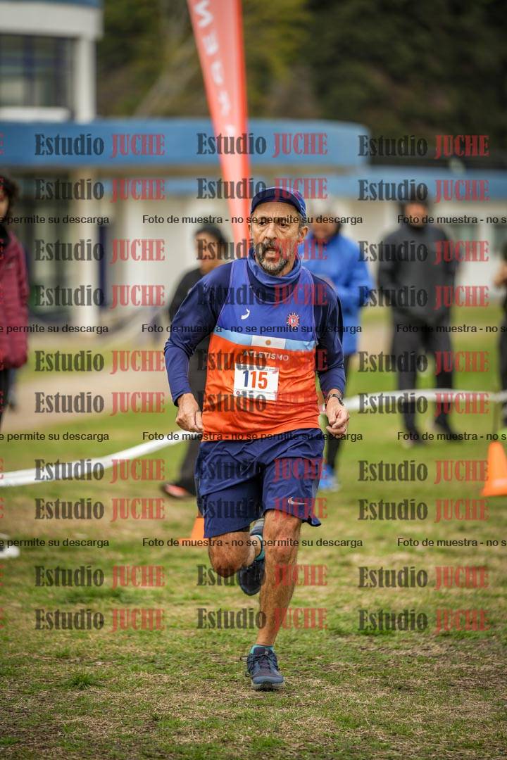 Fotos de la llegada del cross de 4000 m - varones