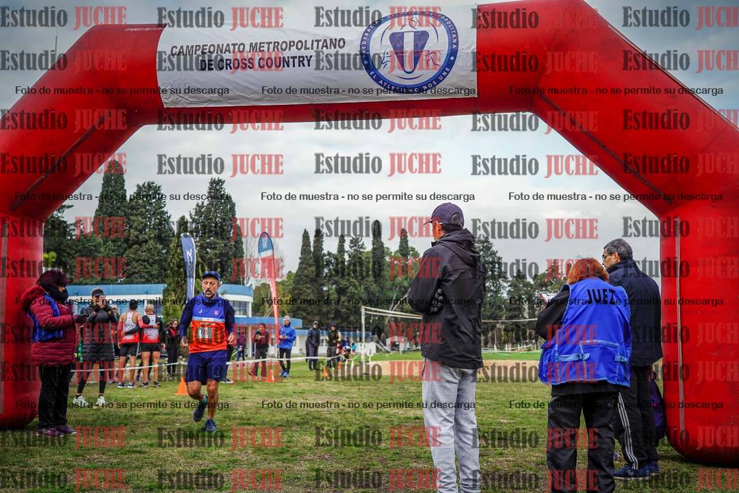 Fotos de la llegada del cross de 4000 m - varones
