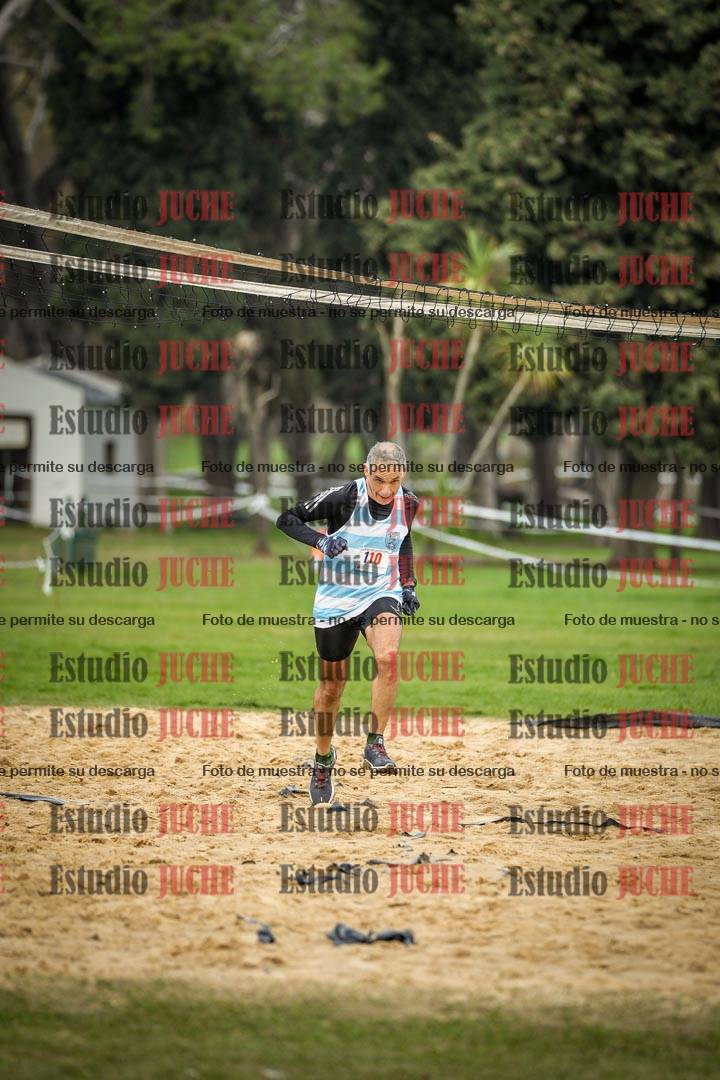 Fotos de la llegada del cross de 4000 m - varones