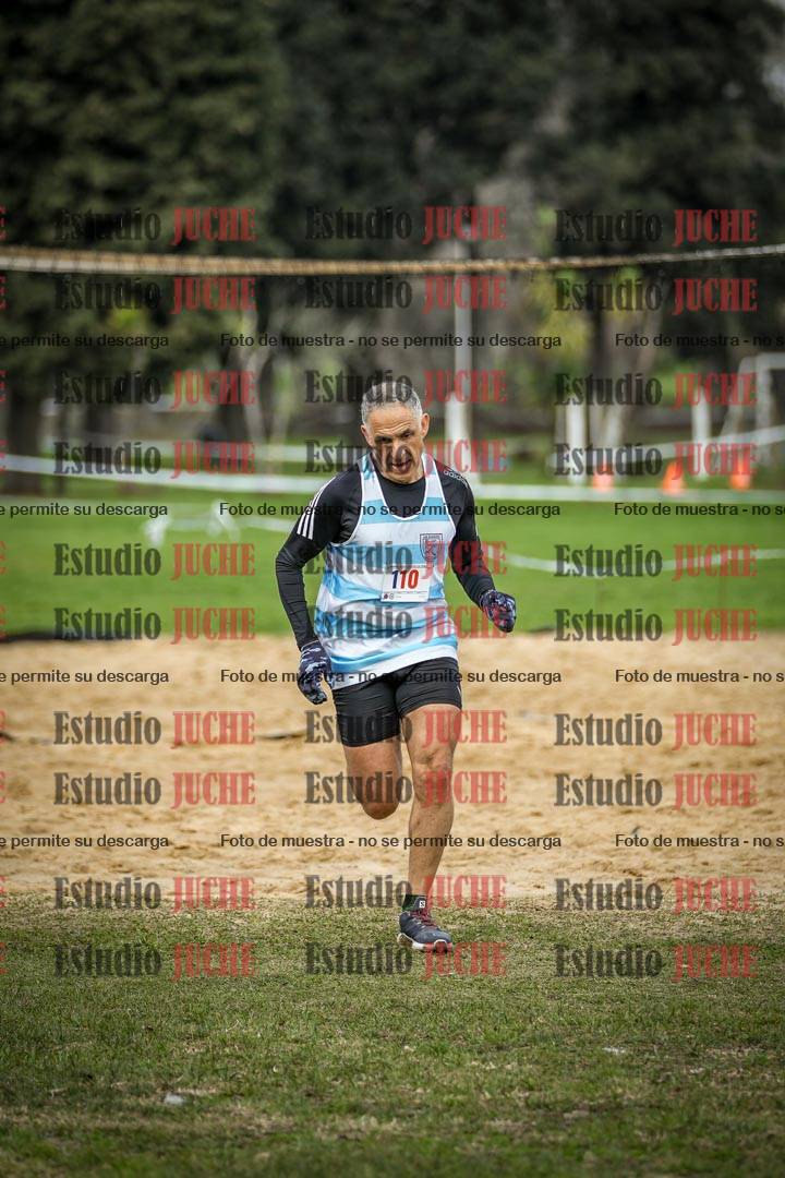 Fotos de la llegada del cross de 4000 m - varones