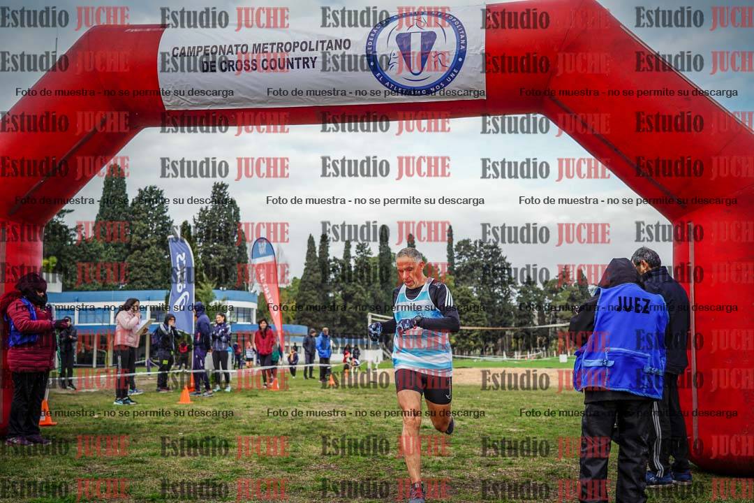 Fotos de la llegada del cross de 4000 m - varones