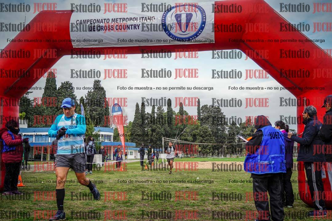 Fotos de la llegada del cross de 4000 m - varones