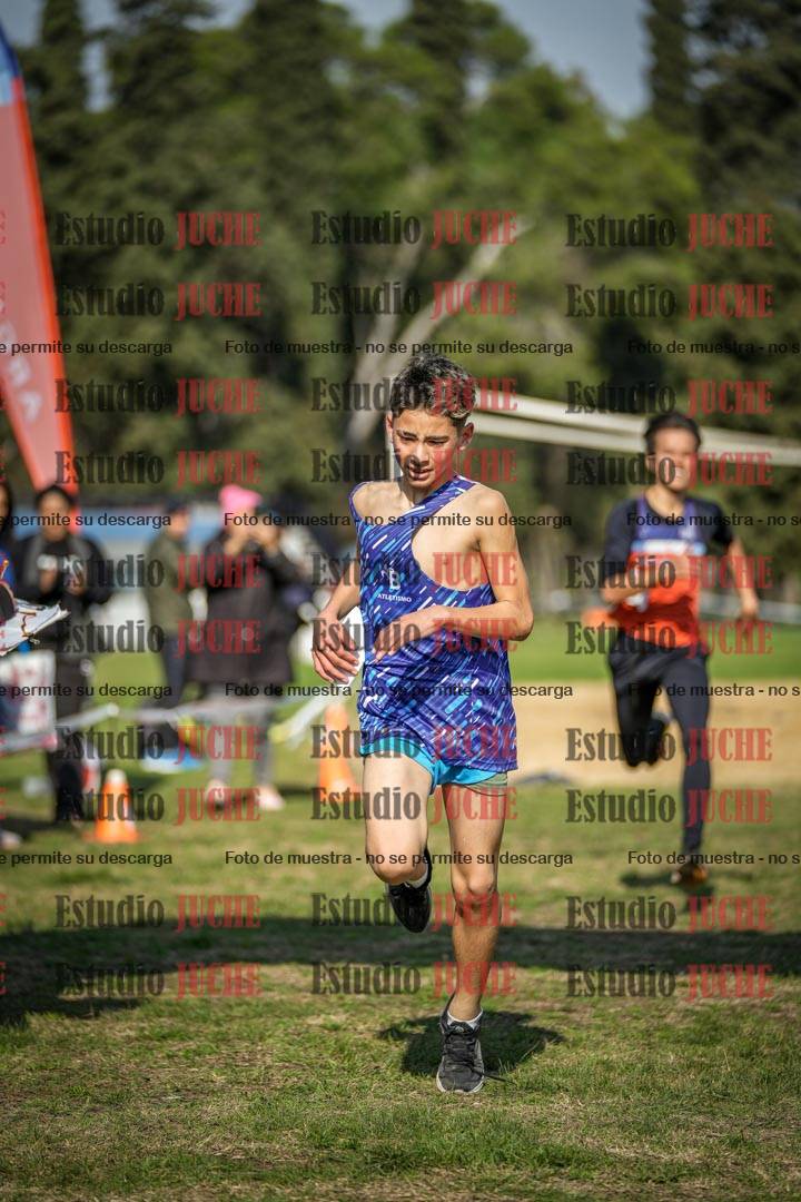 Fotos de la llegada del cross de 2000 m