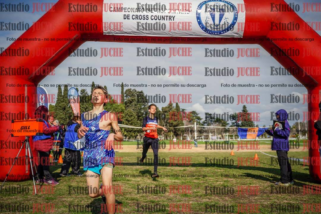 Fotos de la llegada del cross de 2000 m