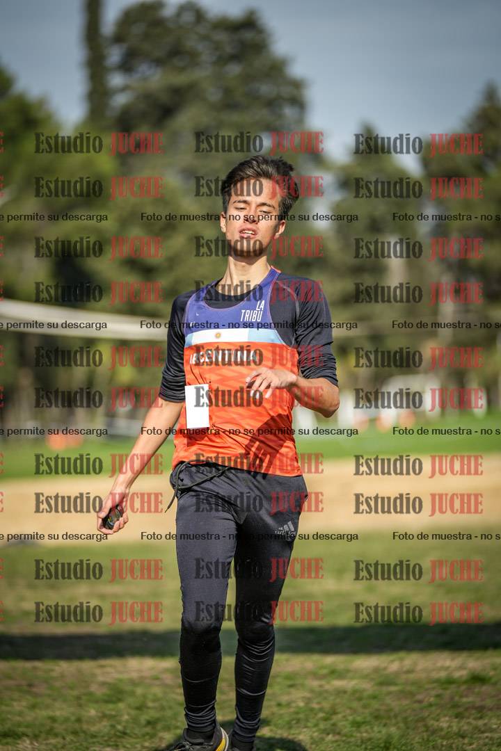 Fotos de la llegada del cross de 2000 m
