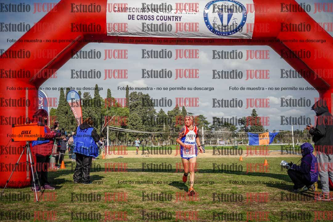 Fotos de la llegada del cross de 2000 m