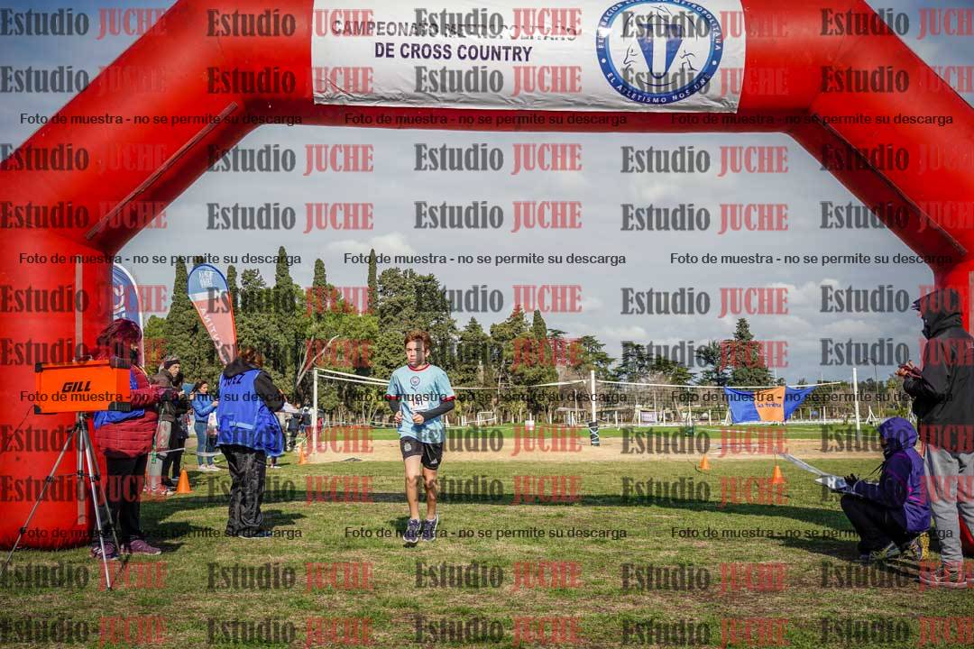 Fotos de la llegada del cross de 2000 m