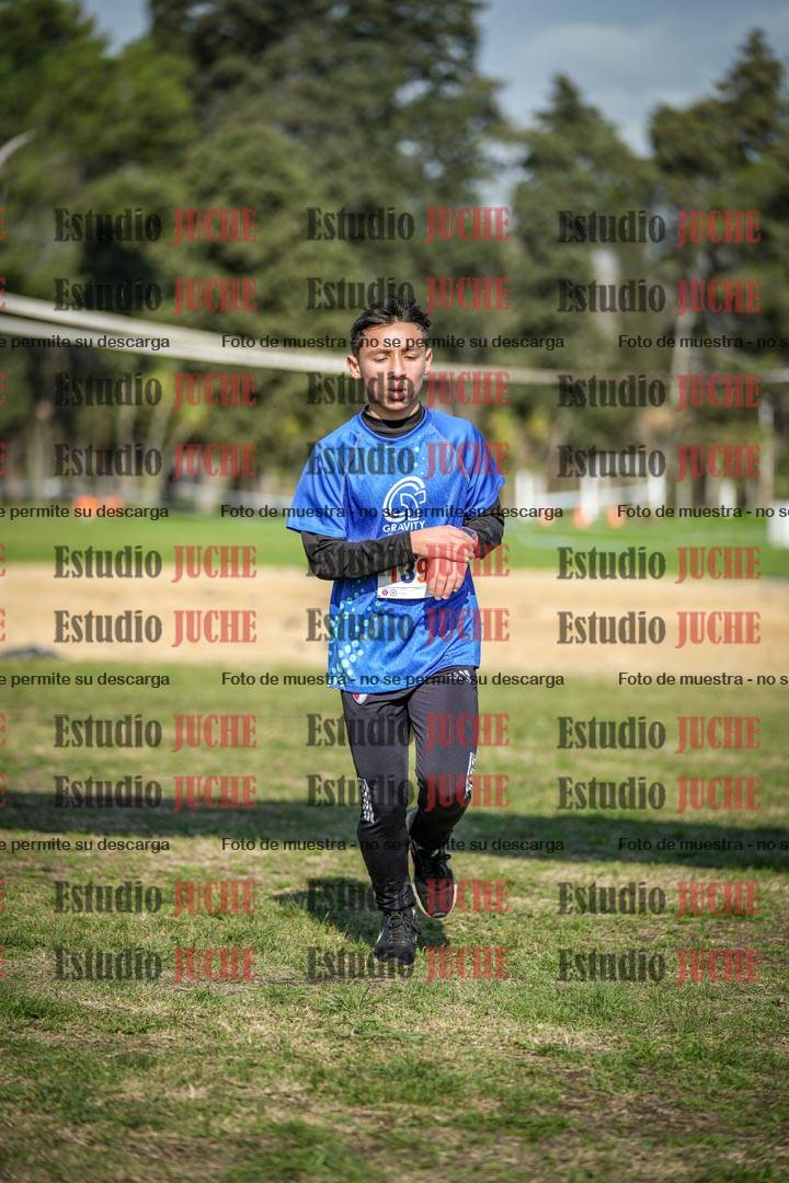 Fotos de la llegada del cross de 2000 m
