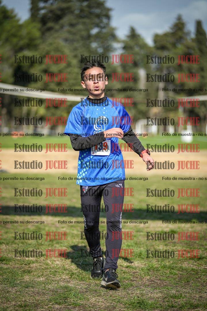 Fotos de la llegada del cross de 2000 m