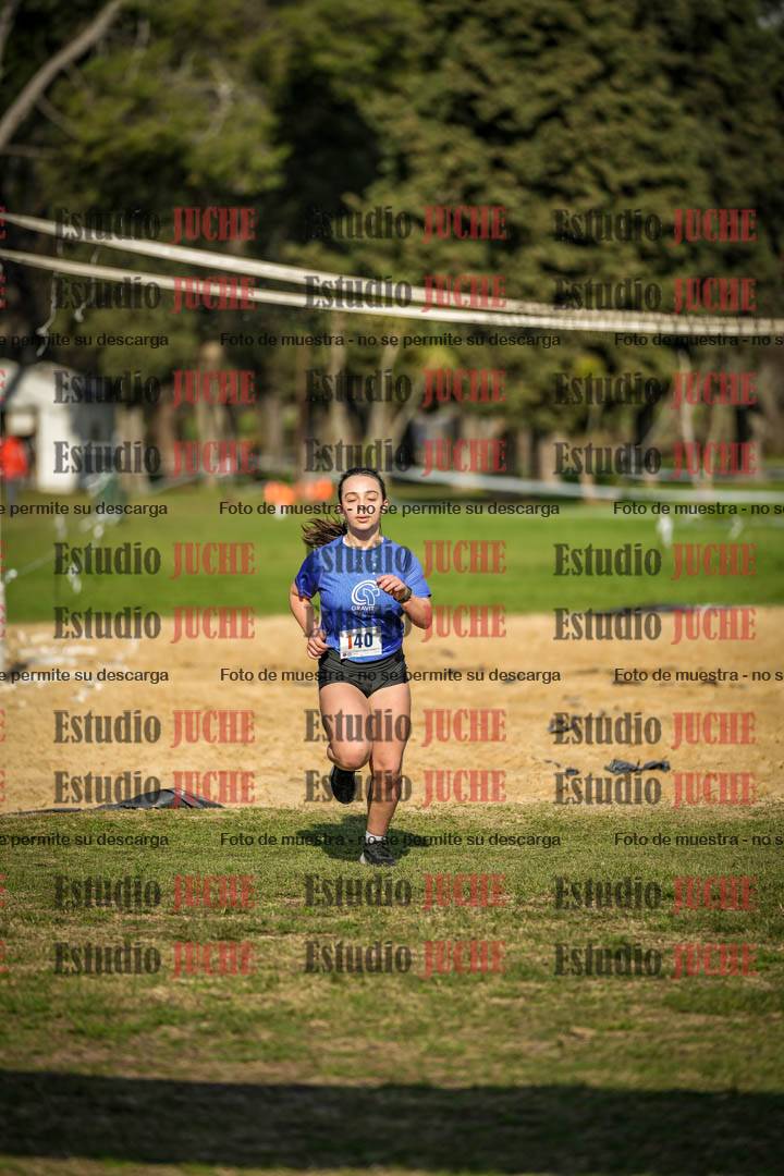 Fotos de la llegada del cross de 2000 m
