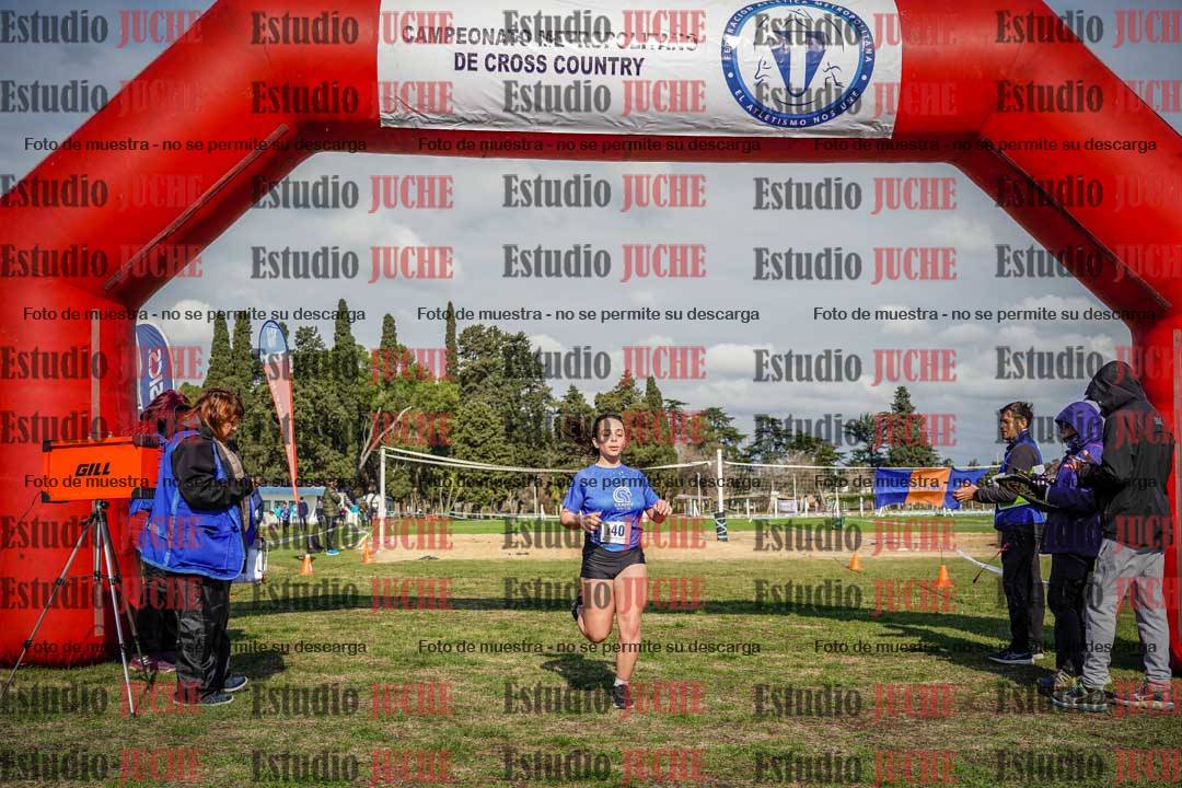 Fotos de la llegada del cross de 2000 m