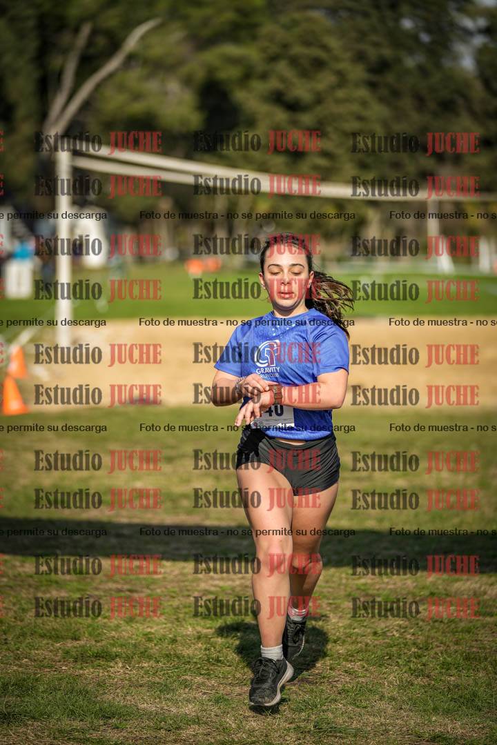 Fotos de la llegada del cross de 2000 m