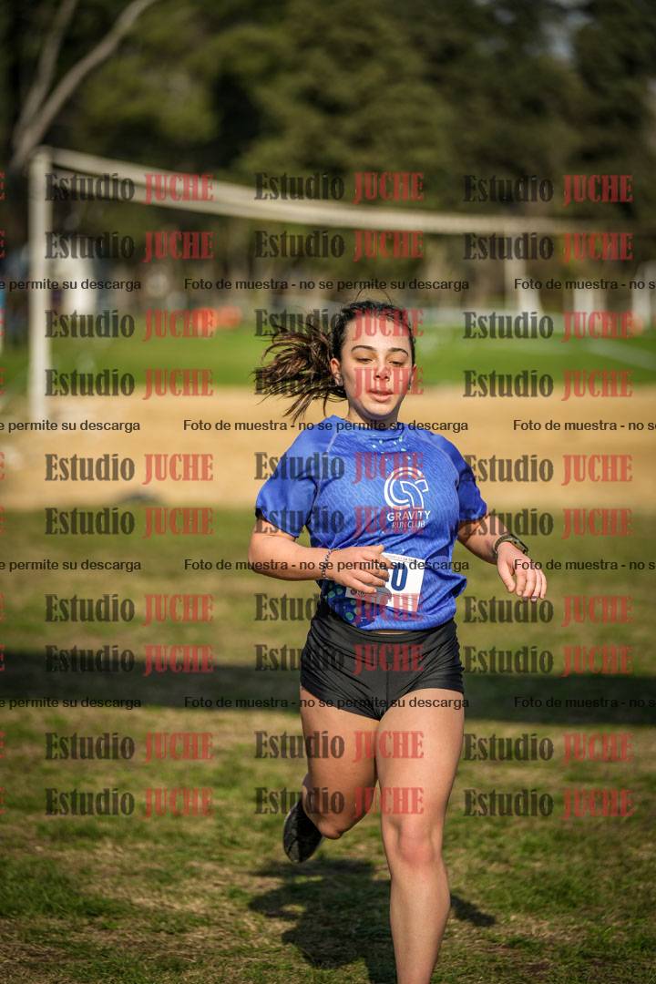 Fotos de la llegada del cross de 2000 m