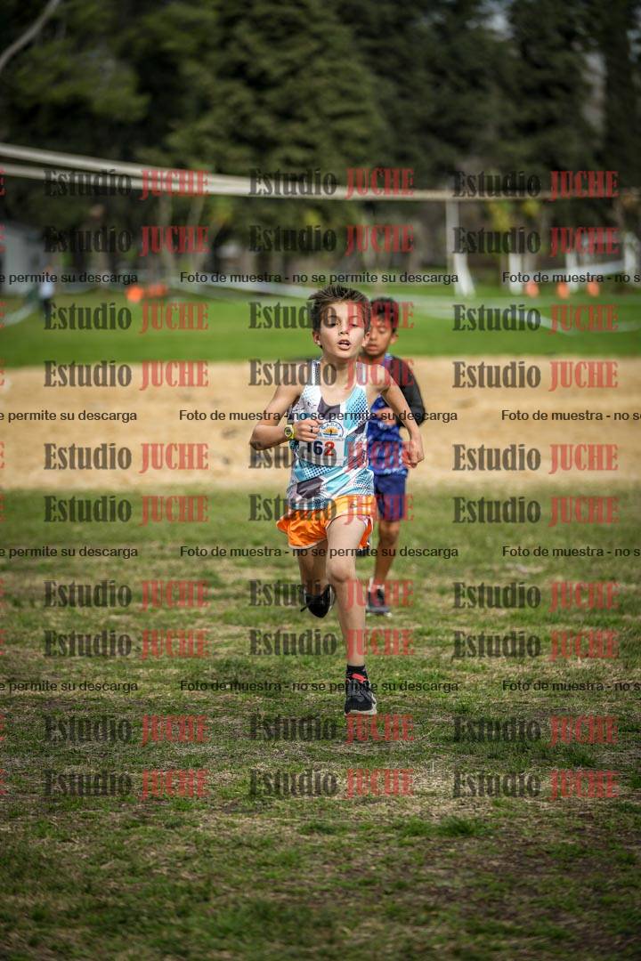Fotos de la llegada del cross de 1000 m