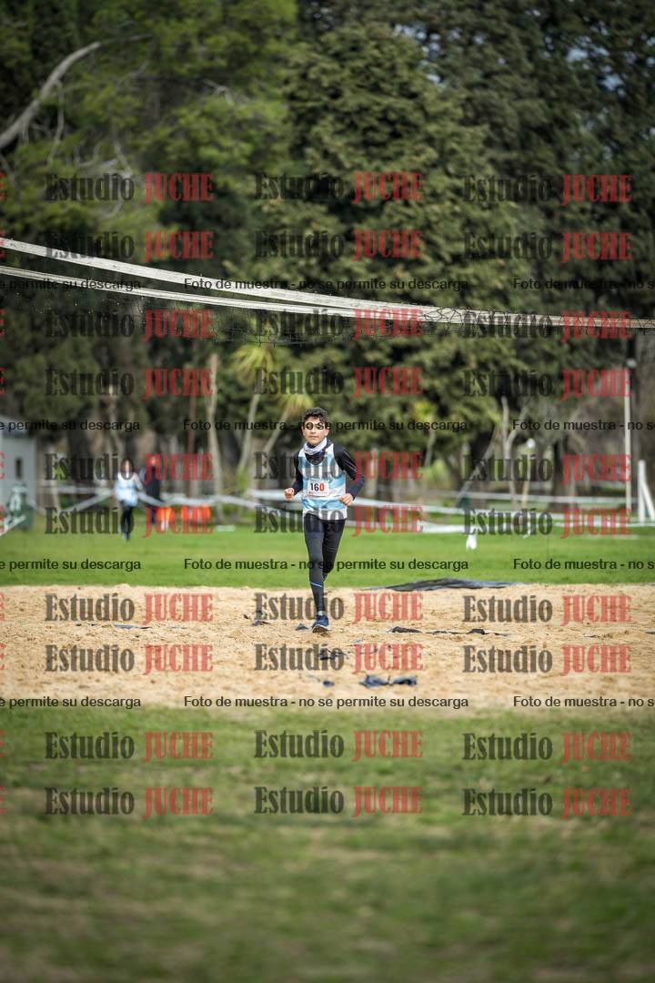 Fotos de la llegada del cross de 1000 m