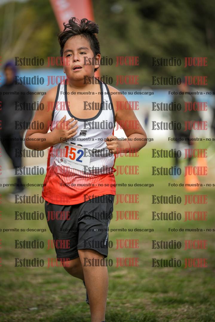Fotos de la llegada del cross de 1000 m